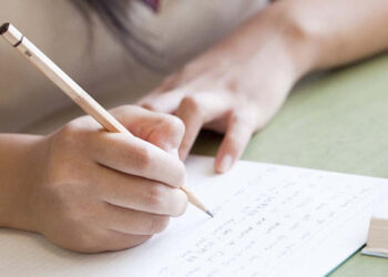 Hình ảnh các câu hỏi trắc nghiệm trong bộ tài liệu