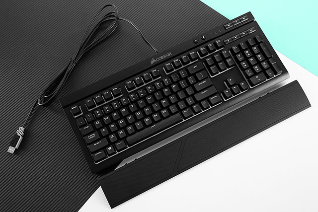 Bàn phím cơ Gaming Corsair K68 RGB Mechanical Đen